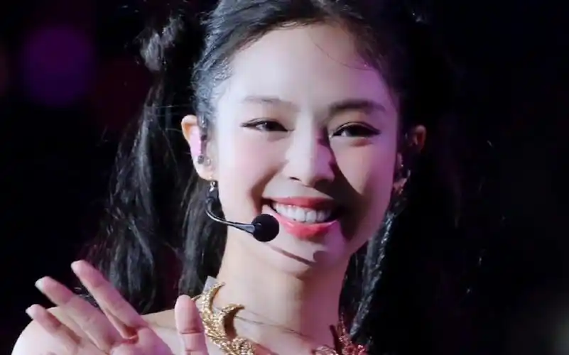 jennie为越南粉丝带来的惊喜