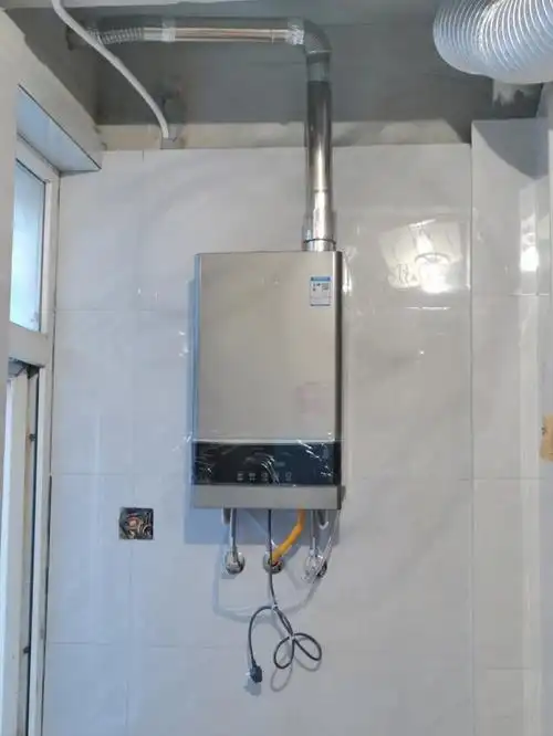 装修第98天万家乐燃气热水器安装