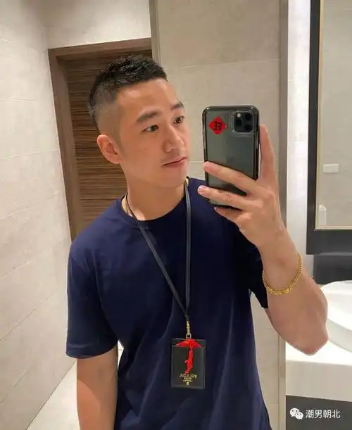 30岁左右的男生别乱剪发型剪这3款短发才帅气不信你试试