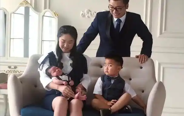 《金星秀》停播七年谜团,昔日红星沈南今何在?