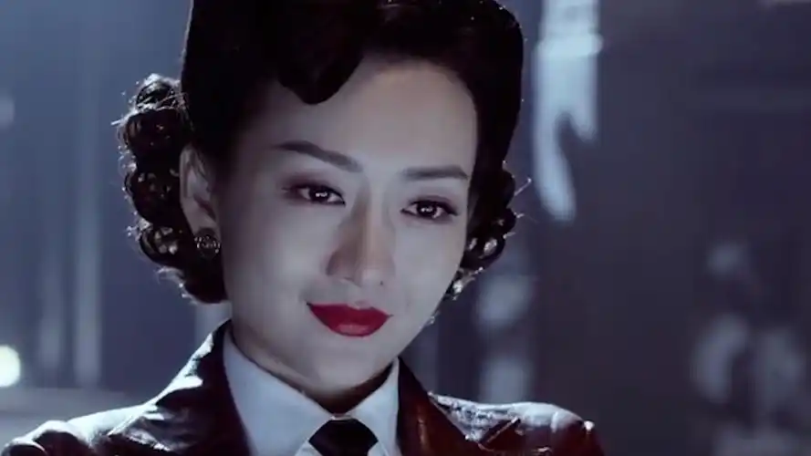 伪装者:汪曼春是真的喜欢明楼,明楼姐姐的话让她彻底断了念头