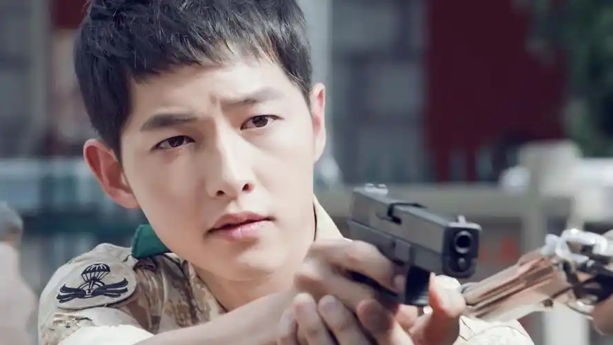 宋仲基太阳的后羿明星风尚壁纸