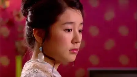 韩剧宫:换上华丽的礼服,尹恩惠美丽出场,连太子都看着迷了-电视剧