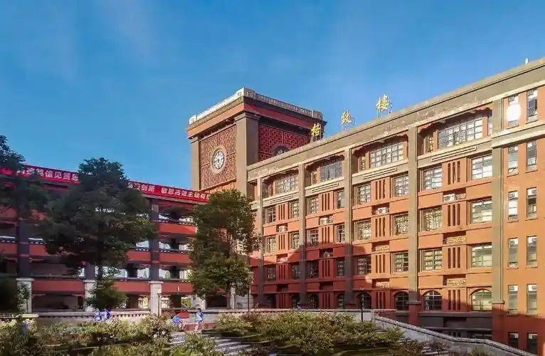 百年列五中学初中新校区全面提档升级今年秋季初一部分班级将在高中部