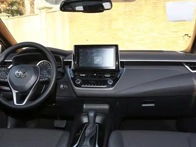 广汽丰田 雷凌 2022款 185t cvt豪华版