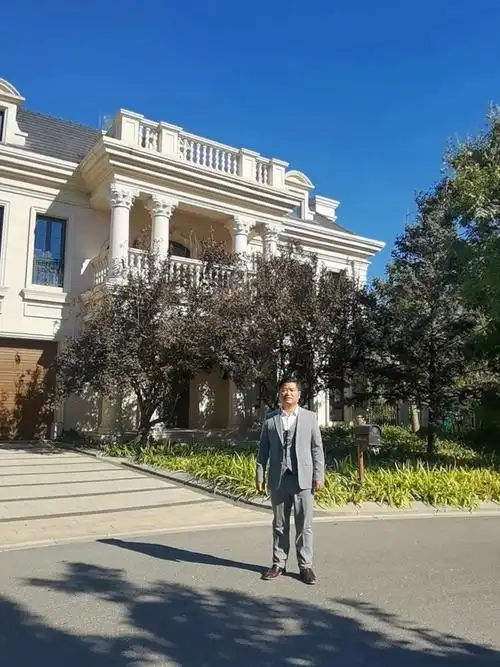 远洋lavie一期楼王花园3500平米