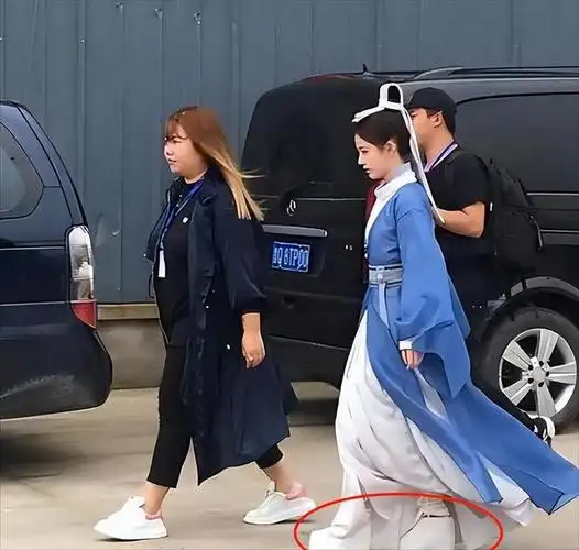 回顾假发假臀假肌肉娱乐圈从头假到脚还剩下什么是真的