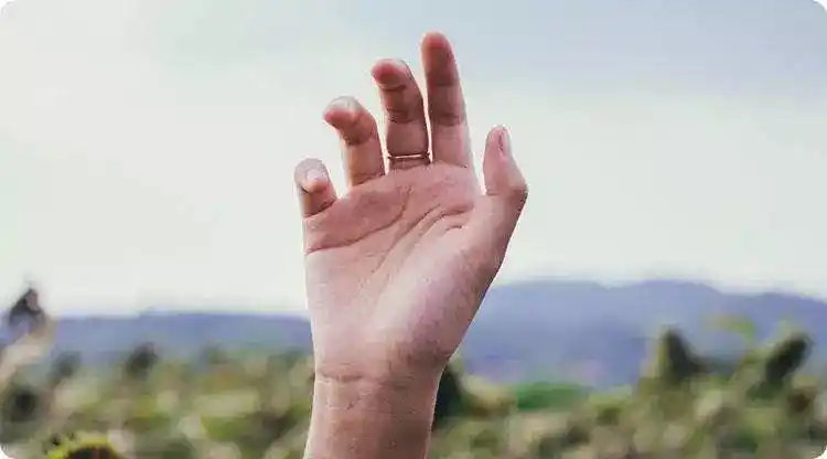 中翰文化 | 你的手指,竟藏着一生的财运吉凶! _ 中国风水官网