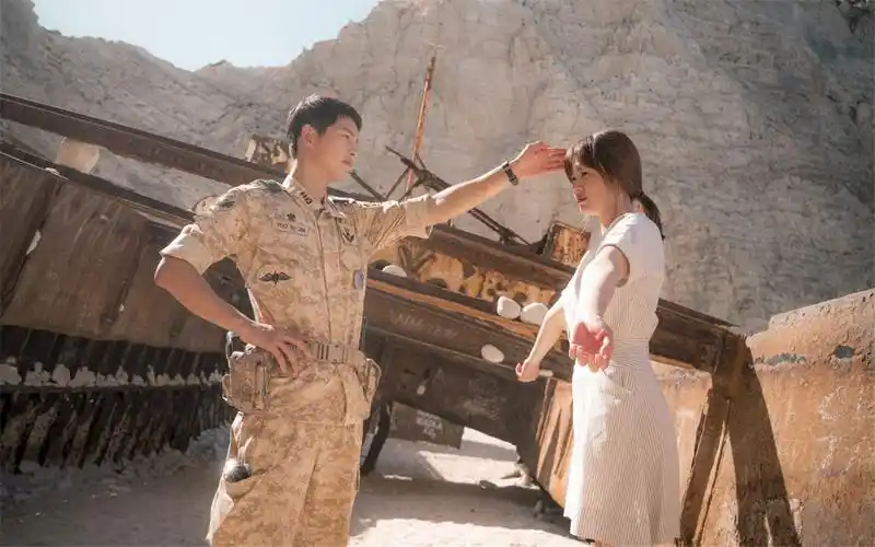 太阳的后裔宋仲基宋慧乔拍摄花絮有爱图片桌面壁纸