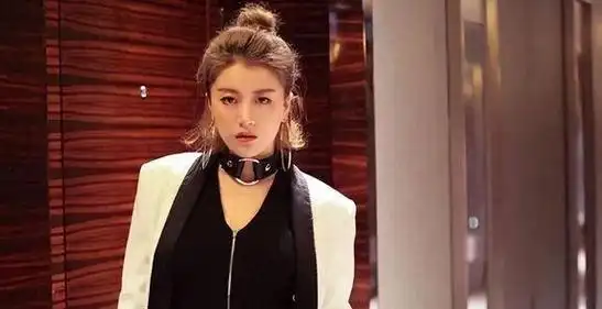 李嘉格:好声音输给张碧晨,却嫁给爱奇艺总裁,如今境遇大相径庭