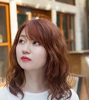 最新胖脸女生最适合的发型图片03