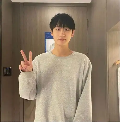 ak刘彰准备好了吗当爱豆就要做好所有黑料被曝光的心理准备