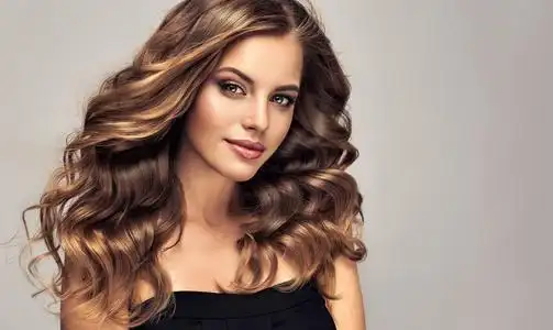 金色大波浪卷发发型图片