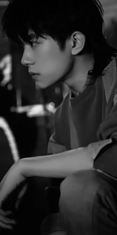 专题壁纸|易烊千玺