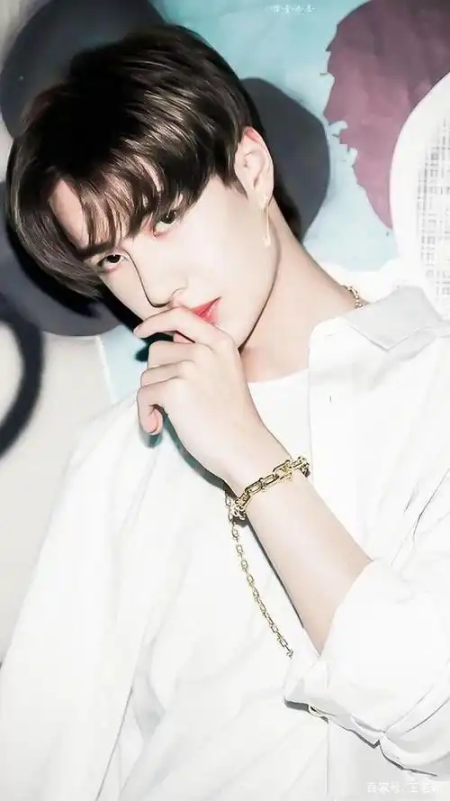 王一博帅气精美壁纸