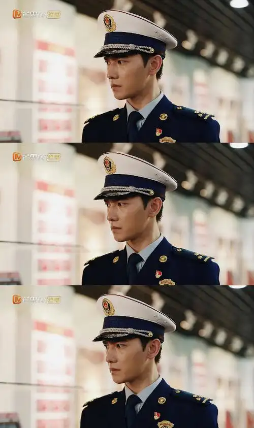 杨洋穿制服好正啊啊啊啊!好喜欢啊啊啊啊!