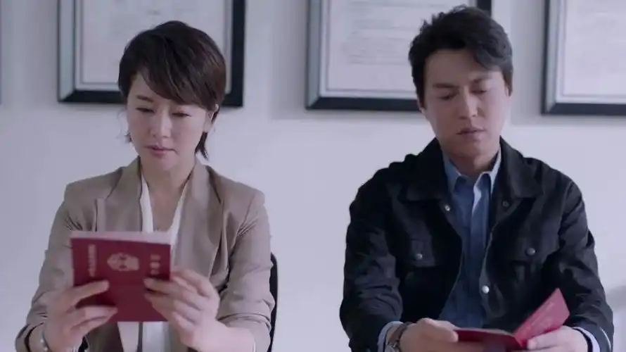 靳东蒋欣主演新剧《如果岁月可回头》开播,看完第一集感觉如何?