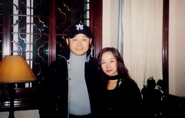 杨娜:嫁歌手刀郎,生下女儿40天便跑路,如今前夫逆袭,她糊了