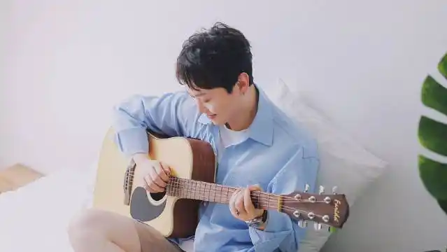 cv顾辰[超话]# 今日份的开心来源于喜欢的. 来自lee_木子0829 - 微博