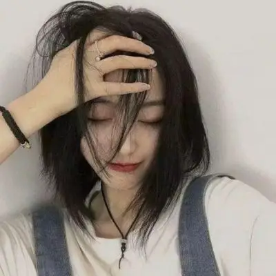 2021年女生流行微信头像图片真人