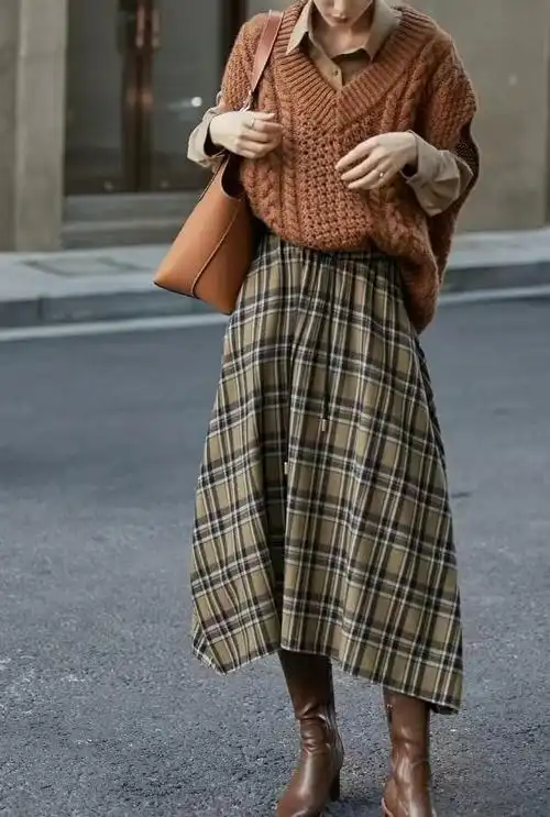 喜欢穿裙子的人,即使到了寒冷的冬天,也舍不得脱掉.