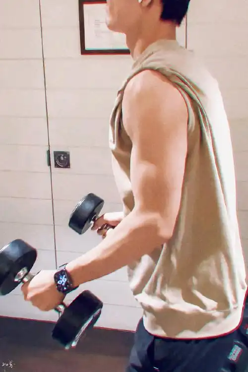 肖战终于露腹肌了##肖战盛阳##肖战骄阳伴我