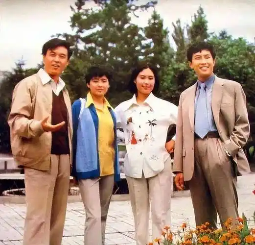 同样是唐国强的基因,前妻孙涛与壮丽生的孩子,活成了相反的样子_表演