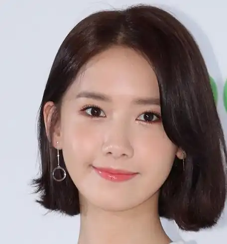 脸大的女人,剪这种"发型",显得"脸小"!让你更有女人味