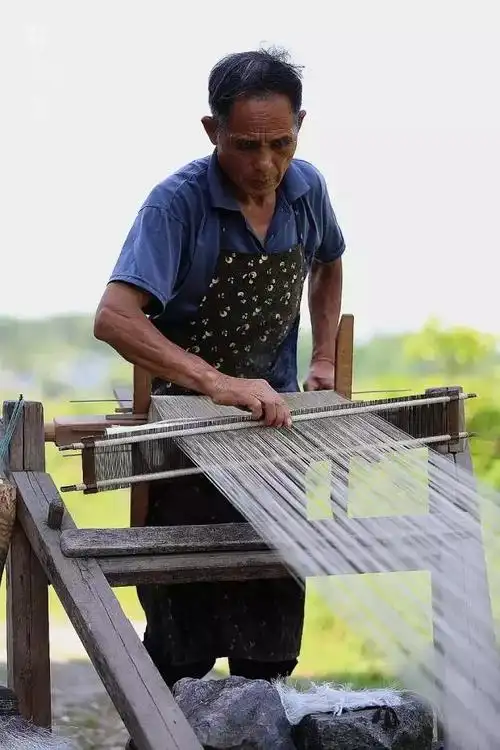 以前的人,夏天太热穿什么?