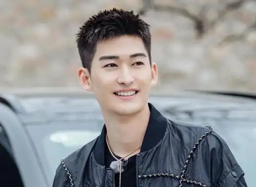 张翰的游戏玩法很另类,却让观众看到了《桃花坞》更真实的尴尬_腾讯新