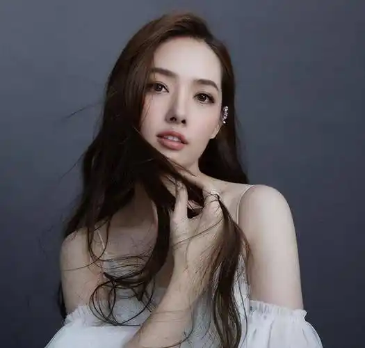 郭碧婷清纯,陈昊宇有故事感!