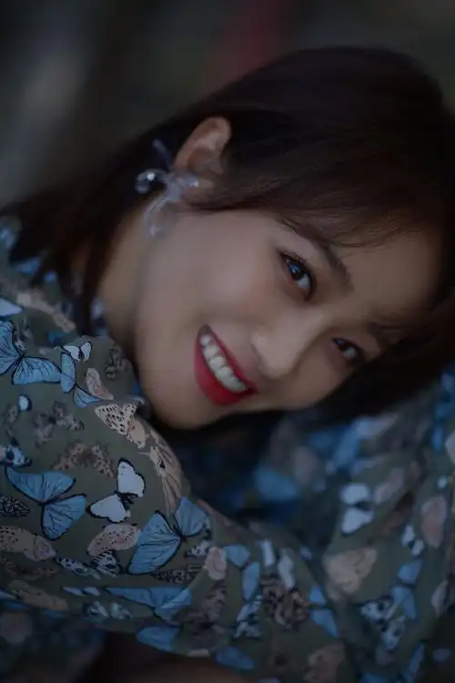 蓝盈莹蝴蝶裙性感优雅写真图片110