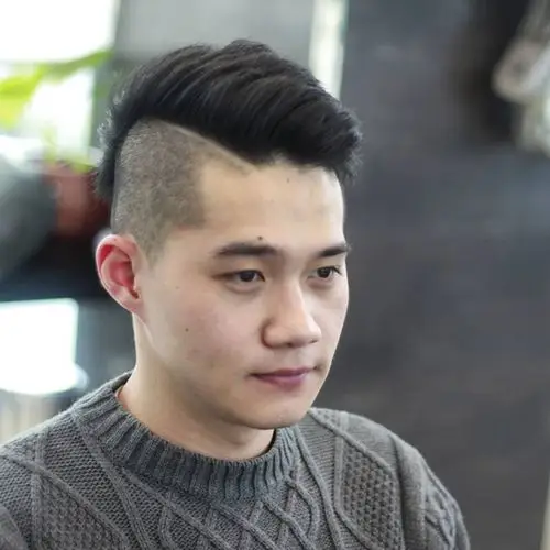 简单又帅气的男生短发图片好看的男生短头发发型4