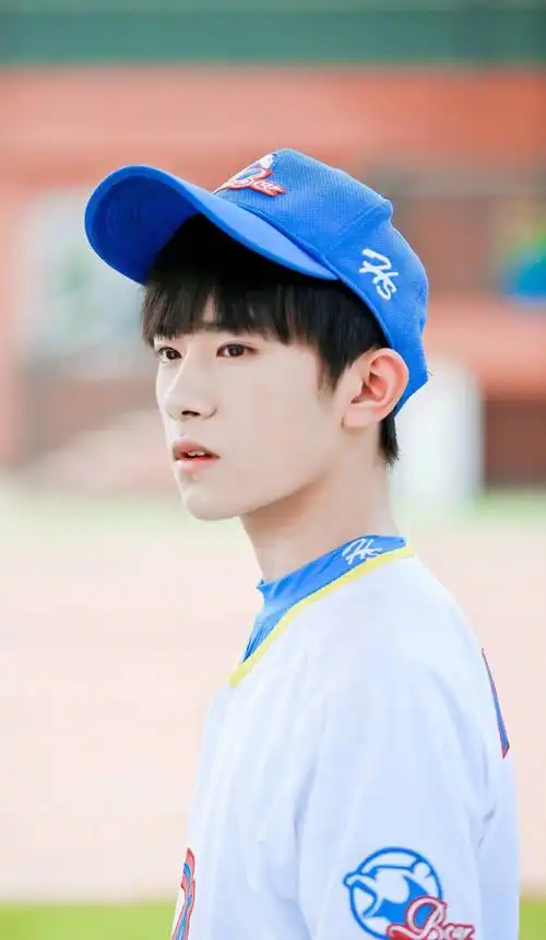 易烊千玺 jackson yee 尹柯