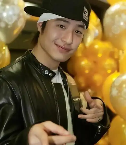 婚后4年,潘玮柏胖到200斤:差点认不出