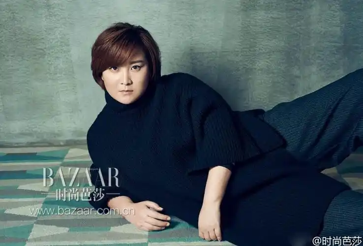 贾玲安静时就是一枚美女子霸气与柔情并存