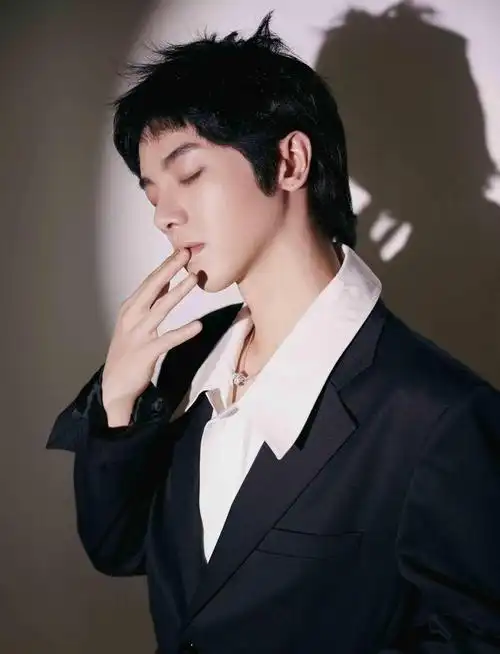 华晨宇酷帅写真,图片大全,高清,图库-回车桌面