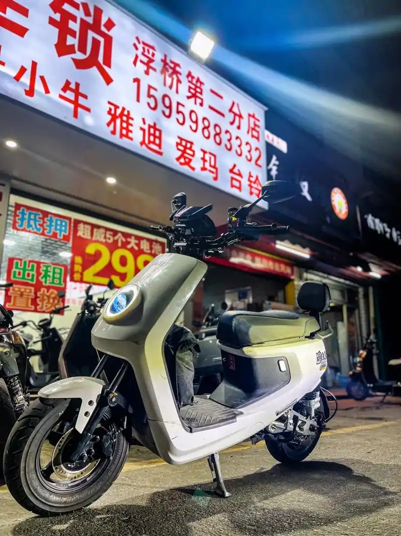 小牛m 鉴赏 #以车会友 #泉州 #小牛电动车 #05 #姿 - 抖音