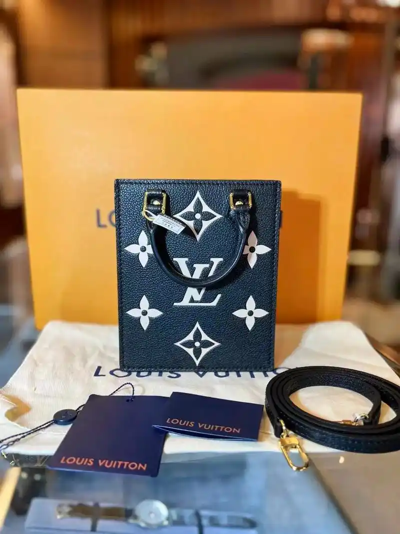 lv全皮压花琴谱包.新收 lv路易威登sac plat mi - 抖音