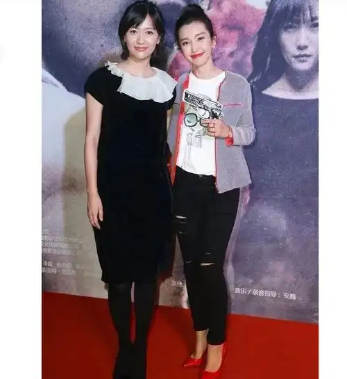 两人都还单身两人都是70后李冰冰,73年生,身高166徐静蕾,74年生,身高