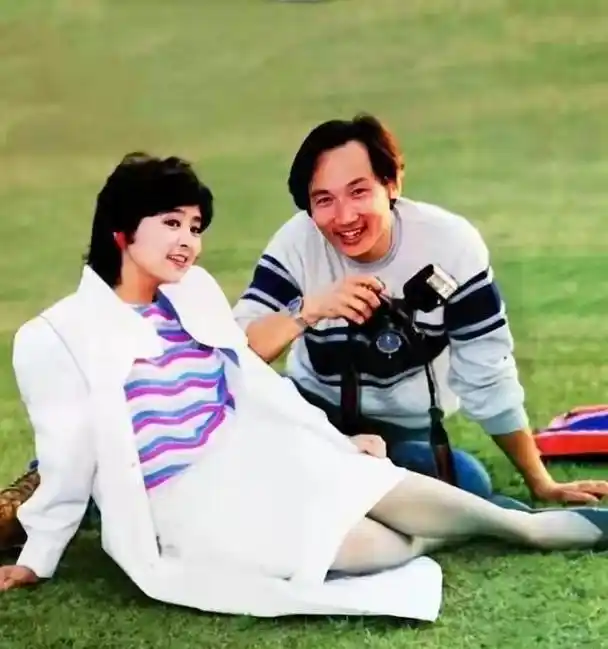 张瑜前夫张建亚:支持妻子去美国失去幸福,再婚娶普通人终获幸福