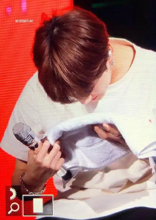 防弹少年团田柾国脚跟受伤多图多料感兴趣的来探讨逼黑到底有多黑