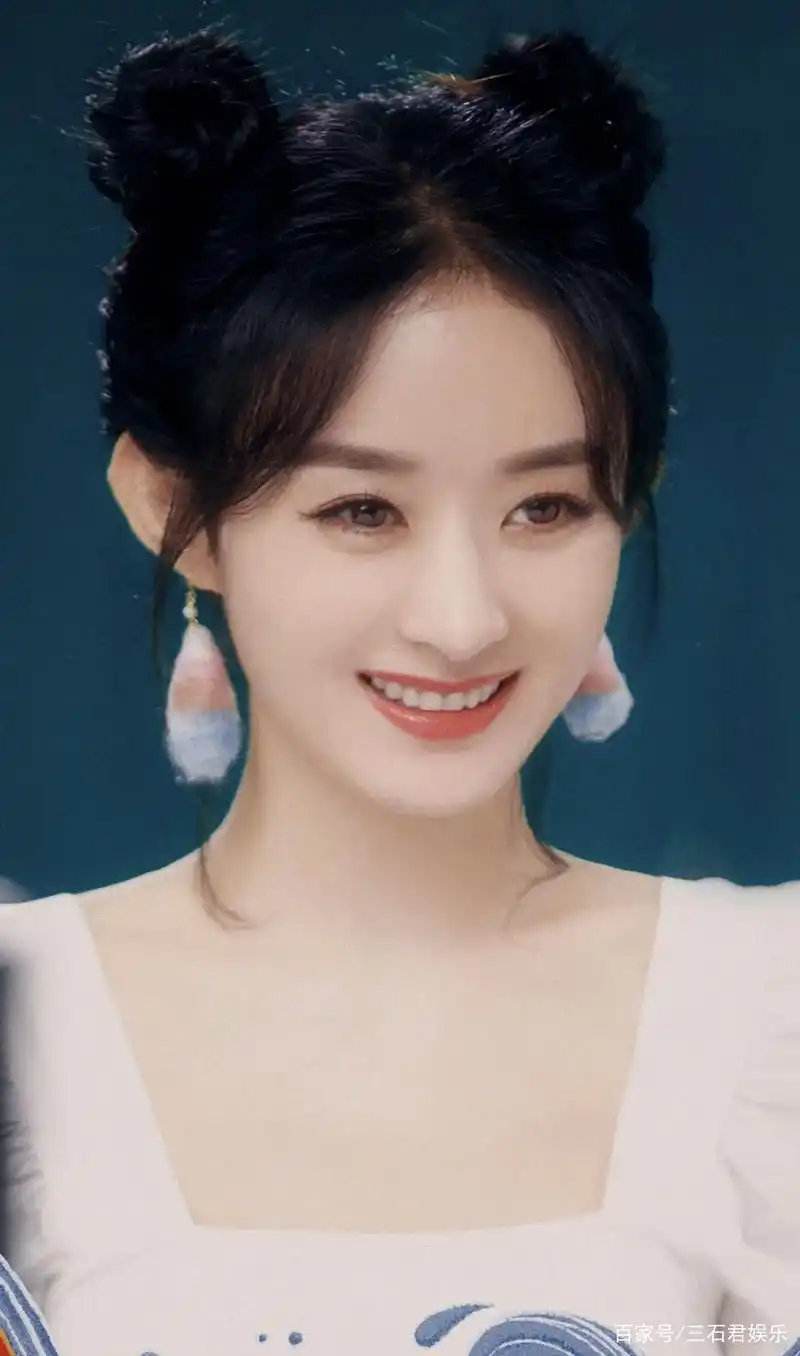 赵丽颖长相太讨喜了吧,这状态说是十八岁也不过分,谁不喜欢呢?