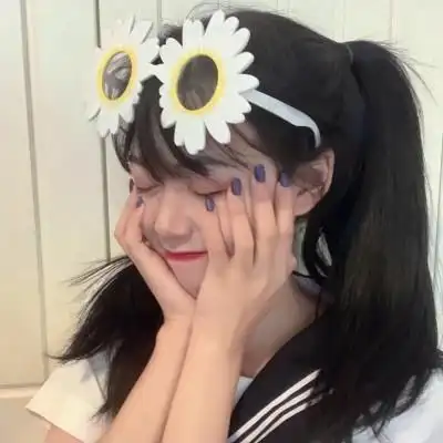 优质稀有ins风女头 好看高清的女生小众头像ins高级质感图片_女生头像