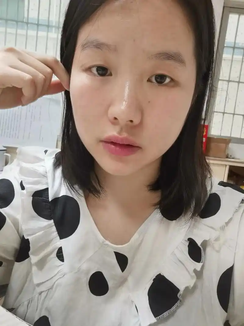 来一波素颜原相机照😹#日常分享 #今日份的自拍 #记录我的