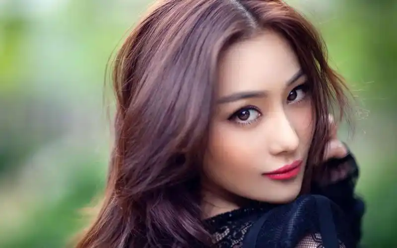 张馨予壁纸高清大图