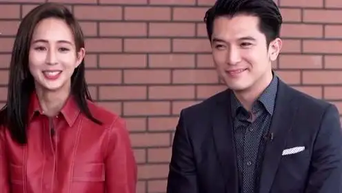 邱泽张钧甯绯闻后首次同台 被问关系显尴尬