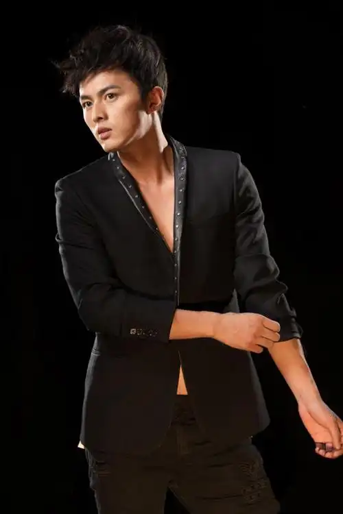 首页 手机壁纸 明星 明星帅哥叶祖新手机壁纸 上一张 下一张