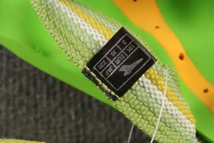 原单 迪家 女士沙滩拖鞋 批发库存 荧光绿黄色