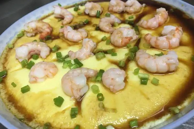 酒店鲜虾蒸蛋,大厨教你做,虾肉鲜甜蛋嫩滑,简单易学一看就会